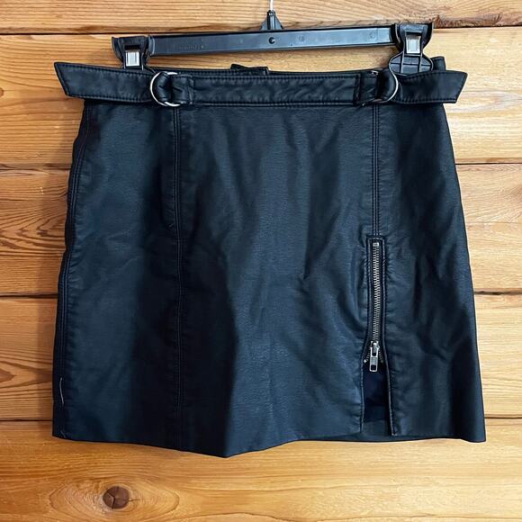 Free People Midnight Magic Leather Skirt Size 2 - Picture 2 of 7